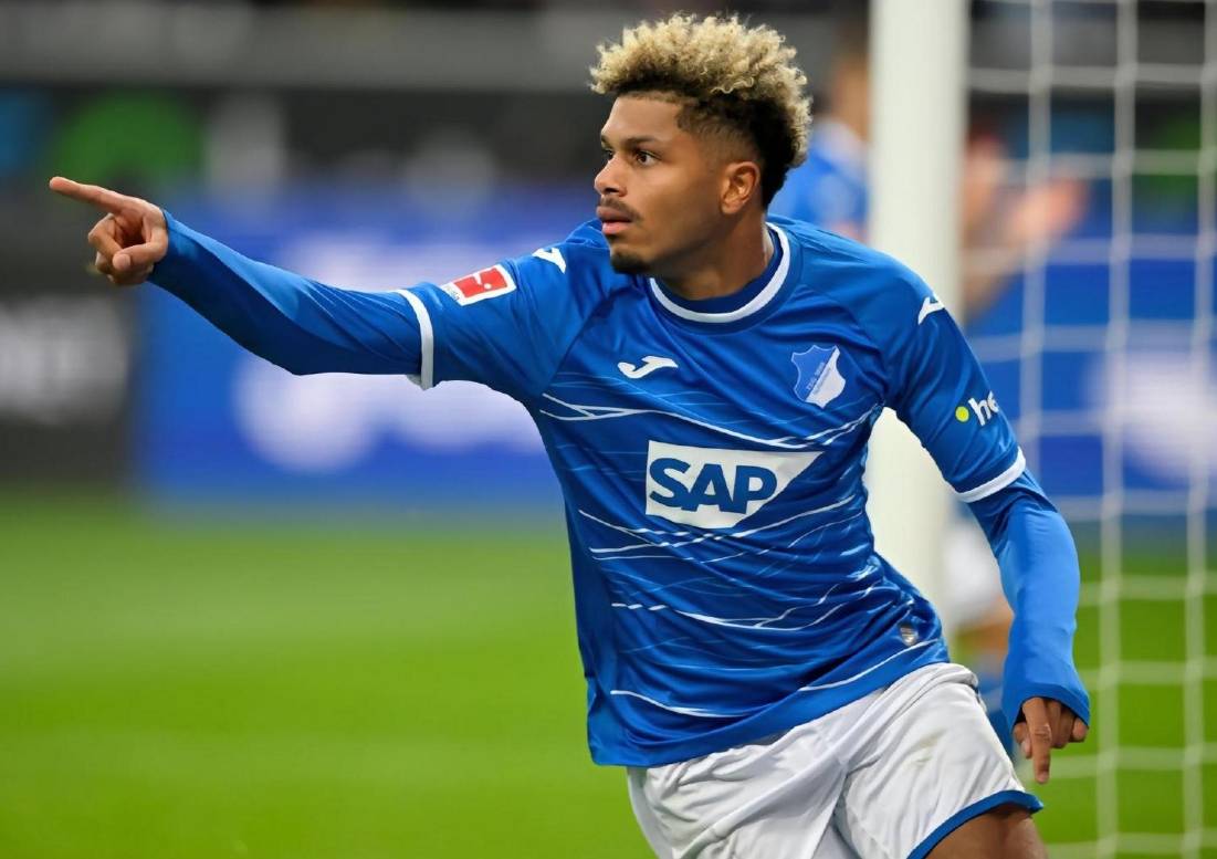 门兴格拉德巴赫今夜复出首秀；志在中超名次提升；目标明确；团队化学反应显著的简单介绍