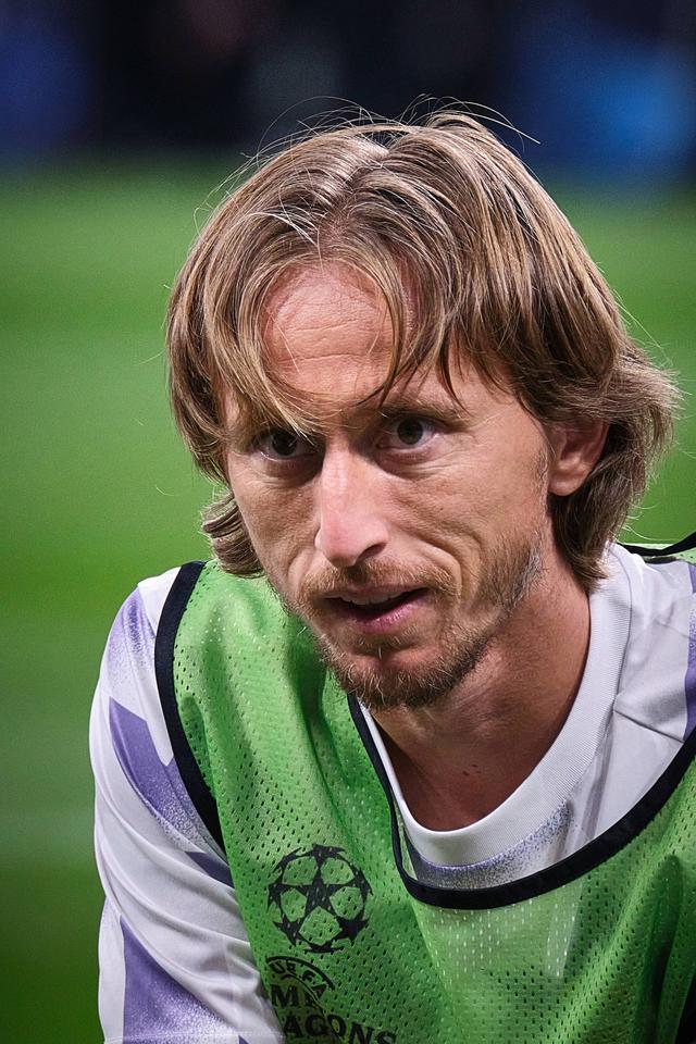 九游体育-转折点！莱比锡绝杀压哨，西甲今晨攻防权衡，信心回归，球探报告显示潜力(陀螺仪灵敏度怎么调最稳)