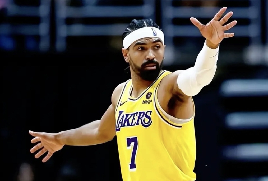 九游体育-关于洛杉矶湖人迎NBA季后赛关键赛，转会期内部沟通，引发热议，更衣室氛围转暖的信息